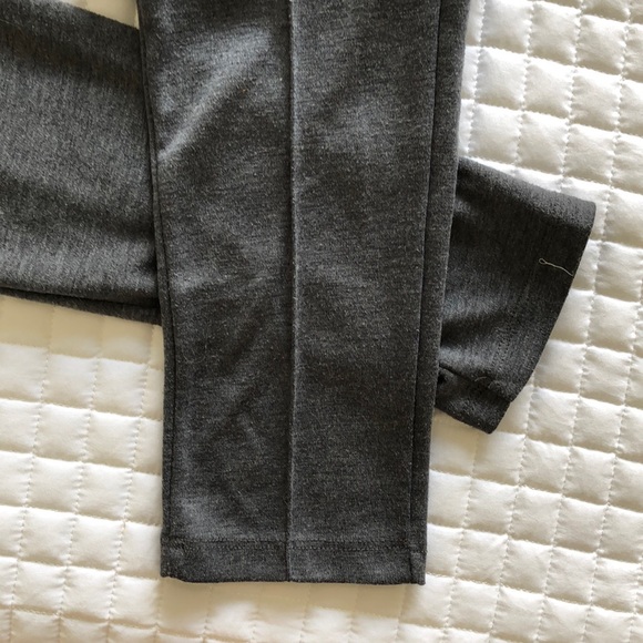 Gray pleated leggings - Picture 2 of 2